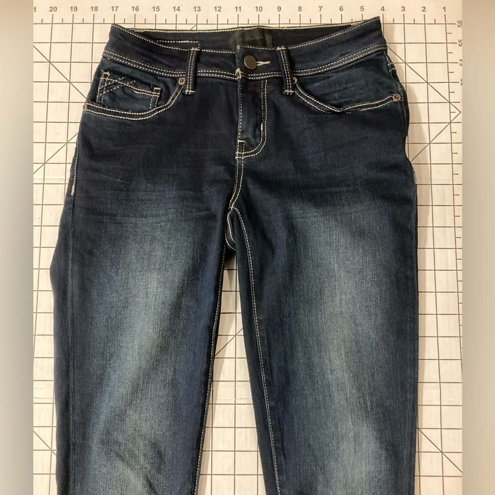 Buckle‎ Black Women’s Size 25X32 Dark Wash Skinny Jeans